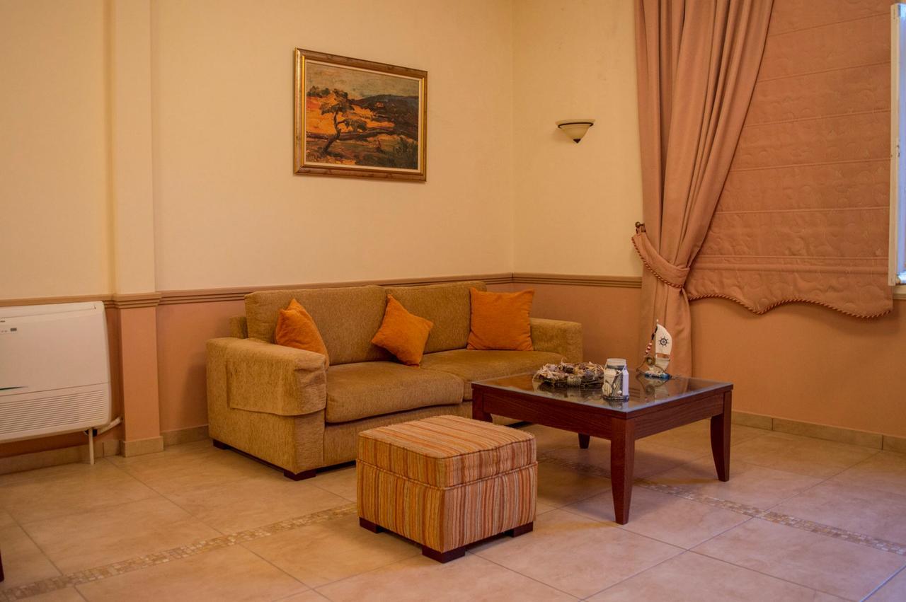 Hotel Oiti Λουτρά Υπάτης Εξωτερικό φωτογραφία